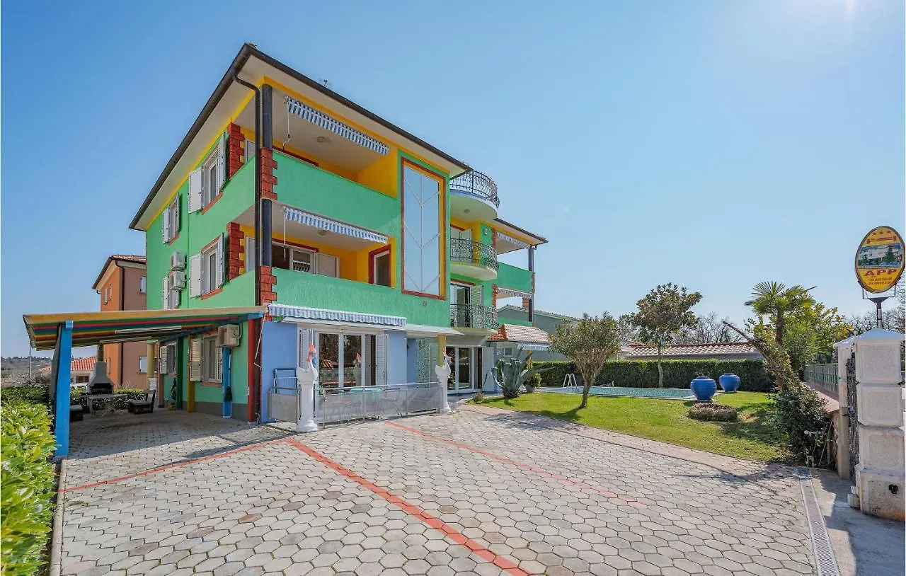 1 Bedroom Pet Friendly Apartment In Duba Pelegrin